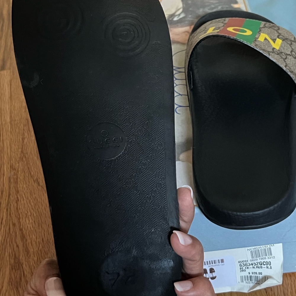 Gucci women slides size 39